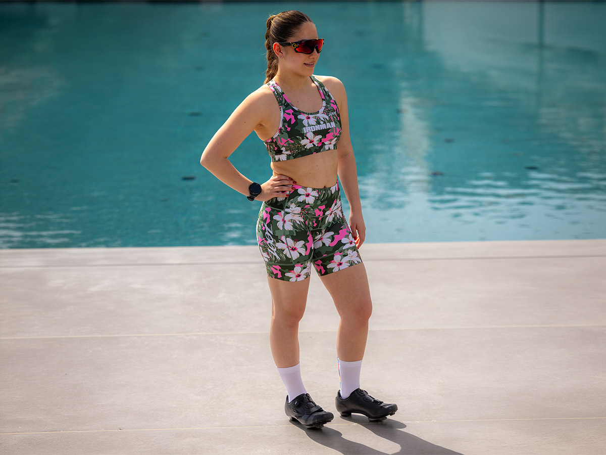 W_Strenght-Bra-&-Short-6''_1